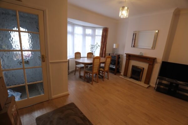 Kensington Road, Romford, RM7