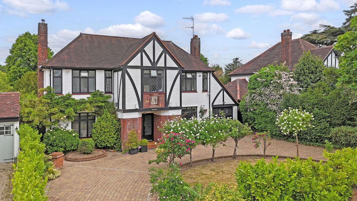 Broadway, Gidea Park