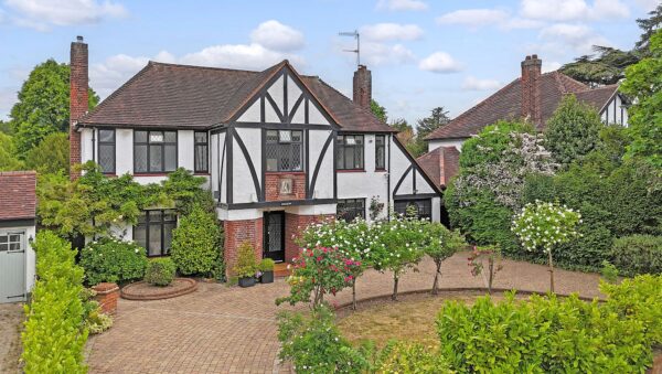 Broadway, Gidea Park