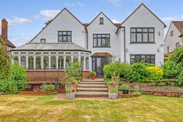 Broadway, Gidea Park