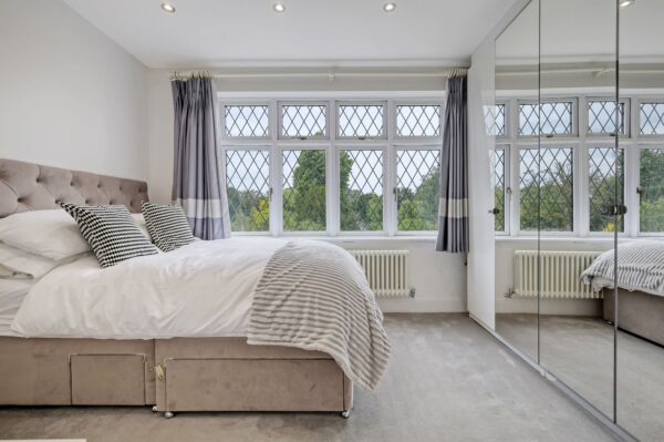 Broadway, Gidea Park