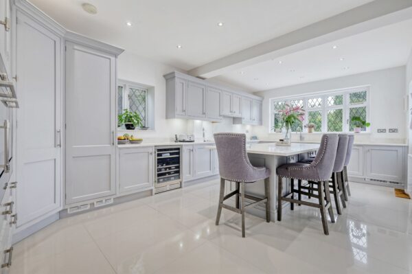 Broadway, Gidea Park