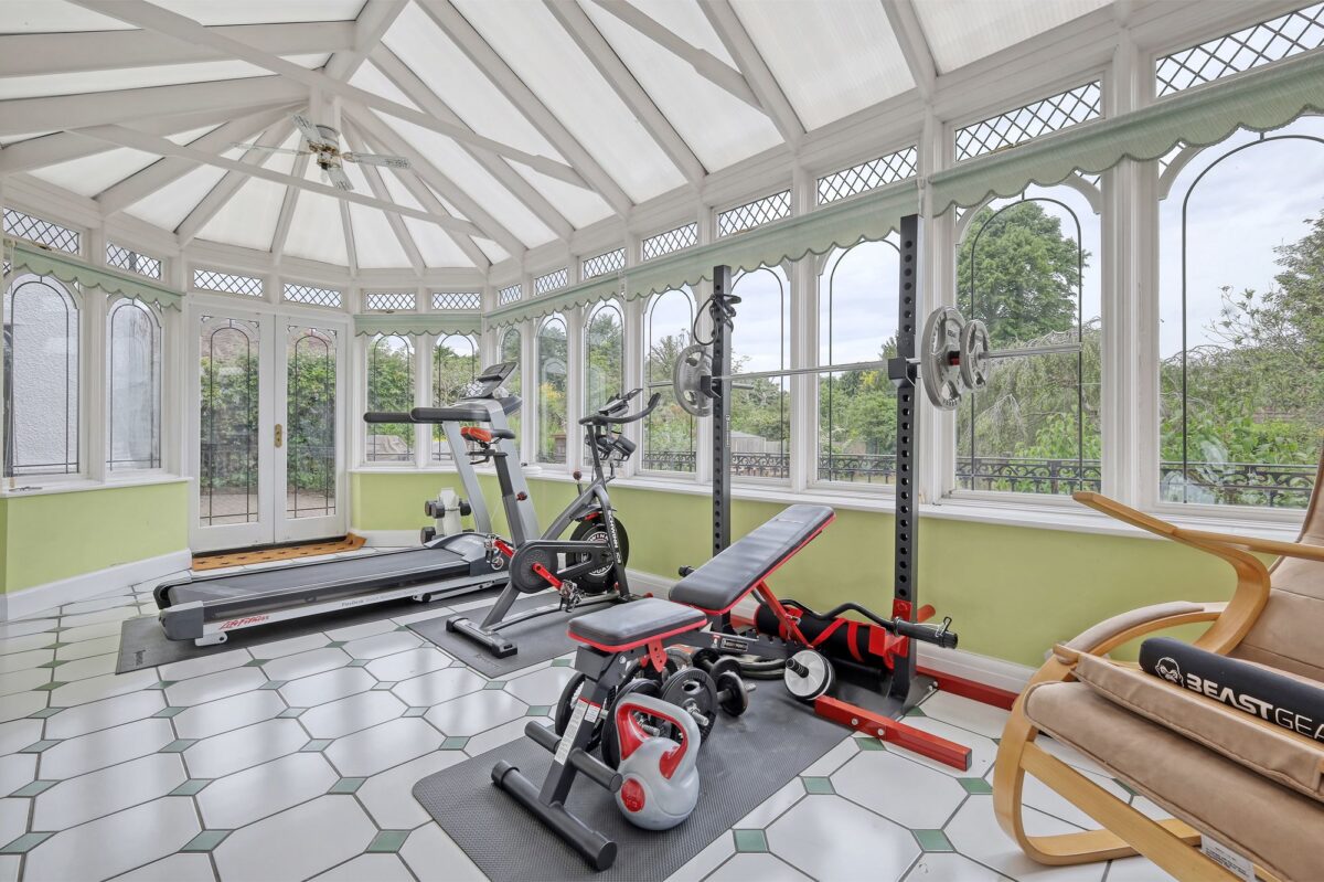 Broadway, Gidea Park