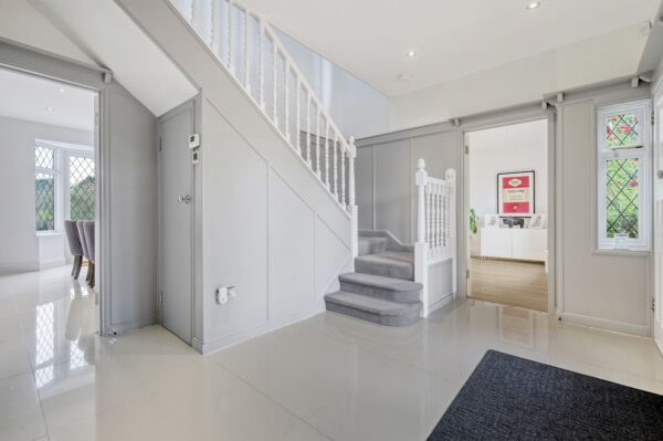 Broadway, Gidea Park