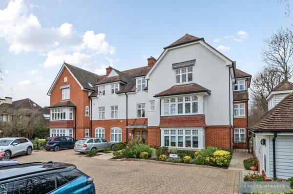 Highlands Apartments,  Gidea Park