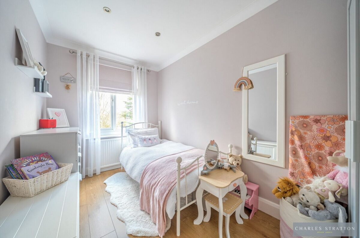 Lodge Avenue, Gidea Park