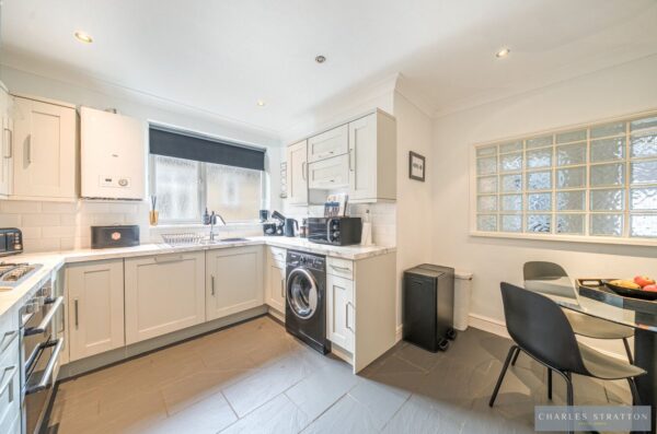 Lodge Avenue, Gidea Park