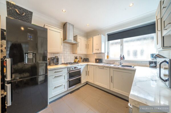 Lodge Avenue, Gidea Park