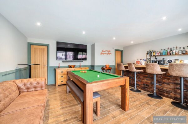 Harwood Avenue, Hornchurch