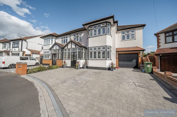 Repton Gardens, Gidea Park