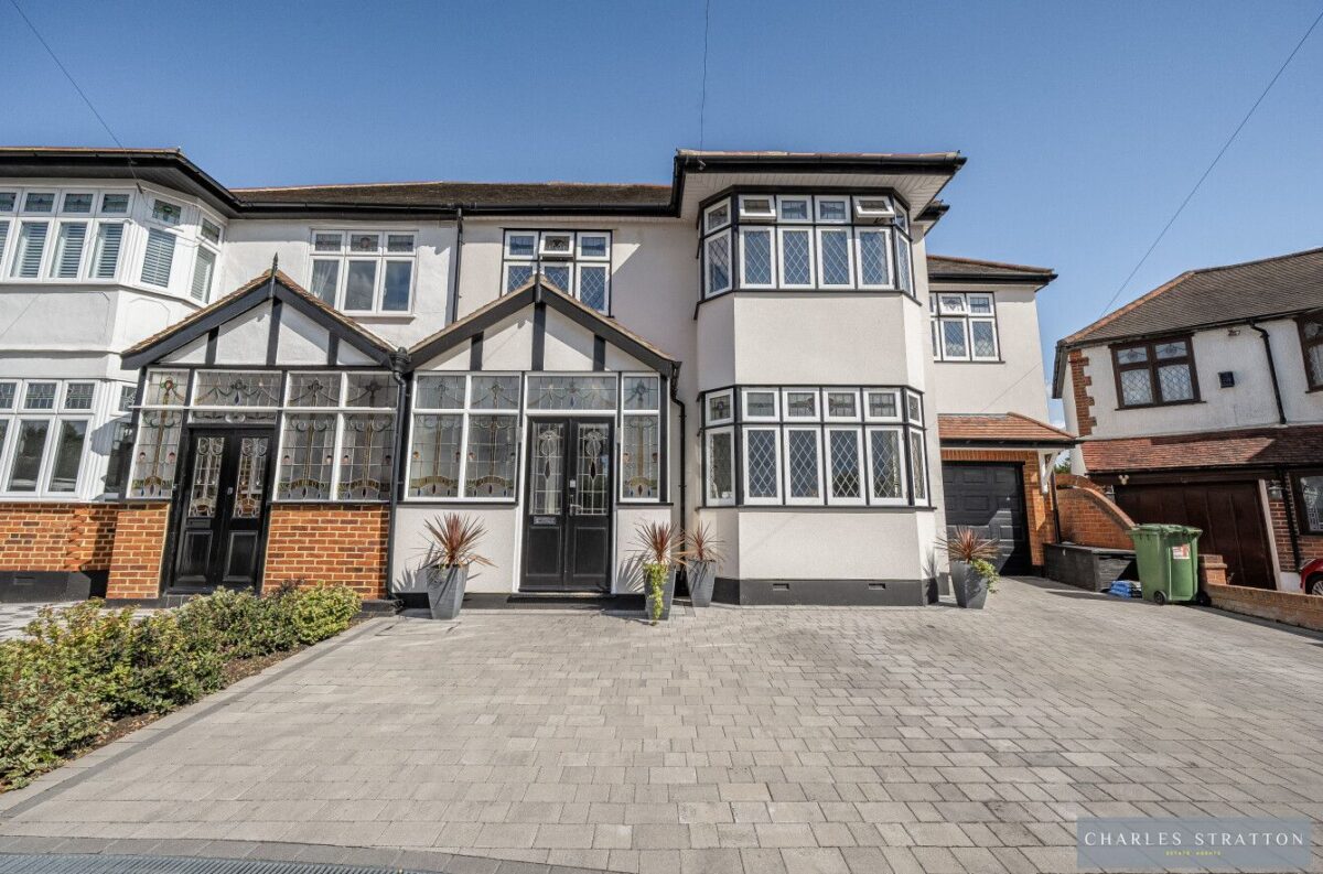 Repton Gardens, Gidea Park