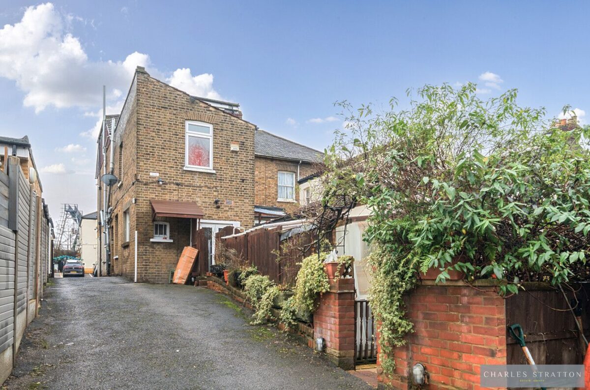 Eastern Road, Romford