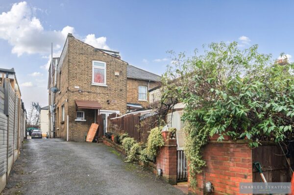 Eastern Road, Romford