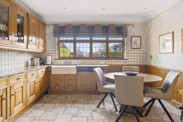 Gidea Close, Gidea Park