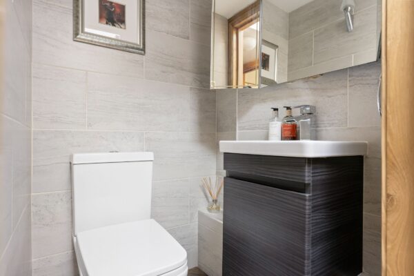 Gidea Close, Gidea Park