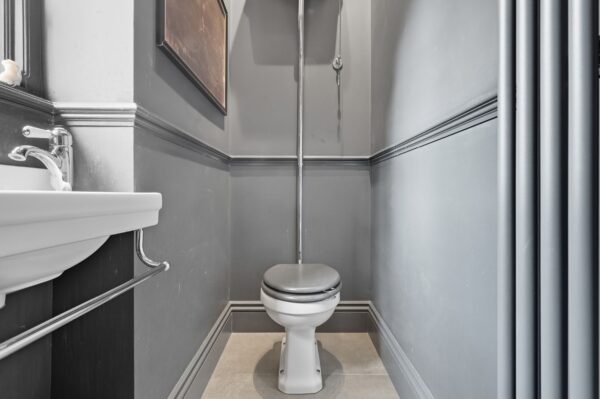 Reed Pond Walk, Gidea Park