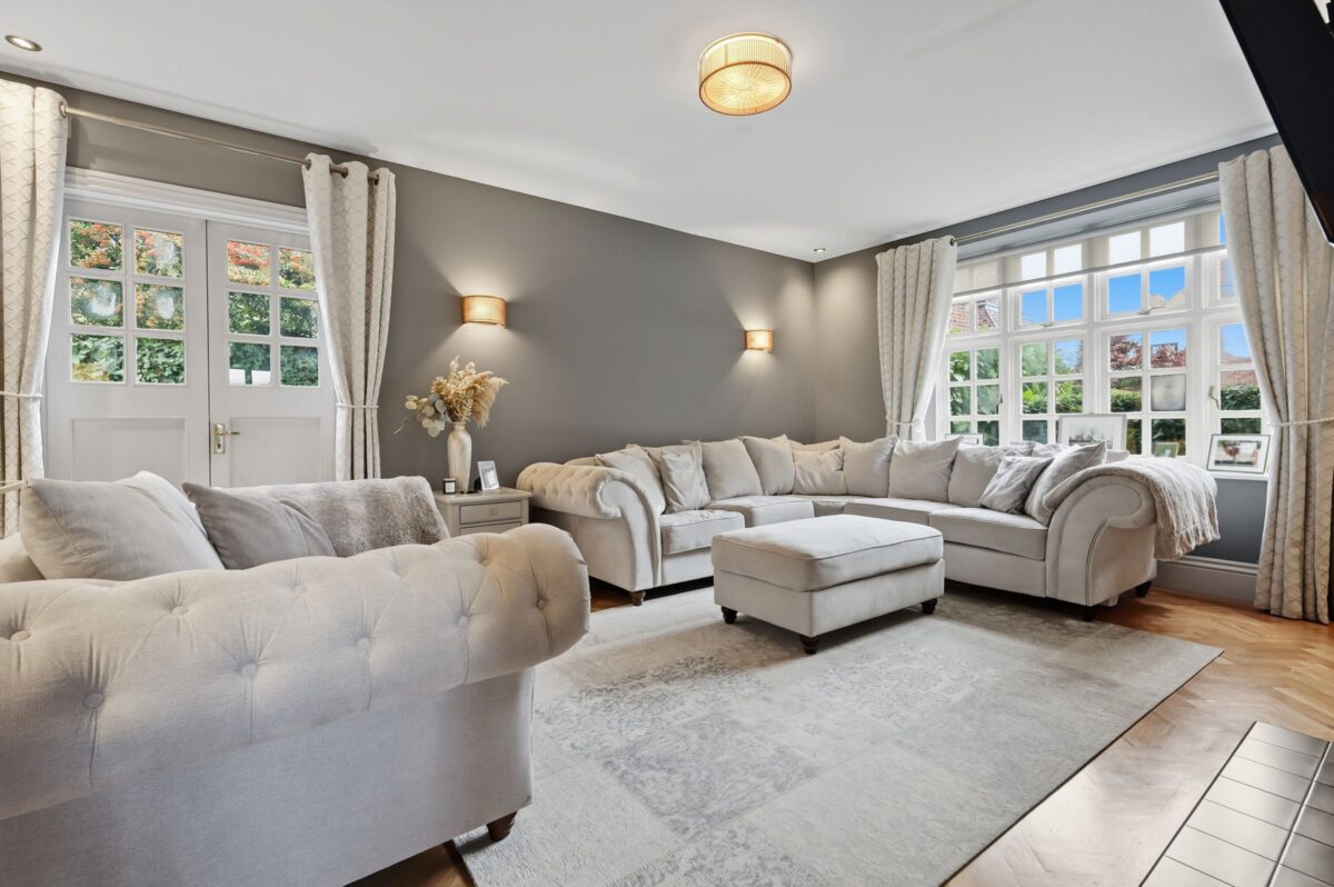 Reed Pond Walk, Gidea Park