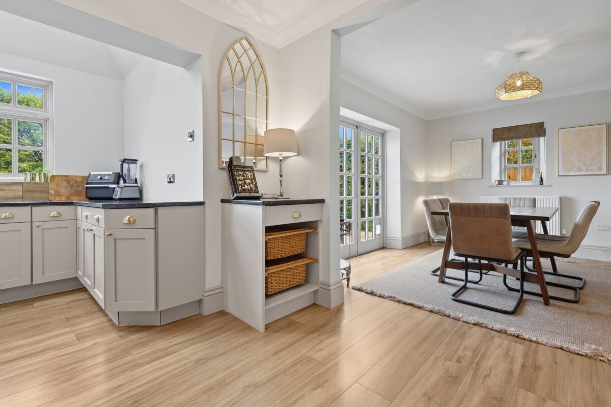 Reed Pond Walk, Gidea Park