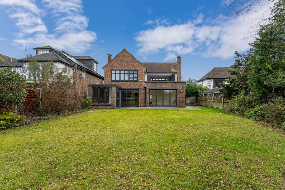 Links Avenue, Gidea Park