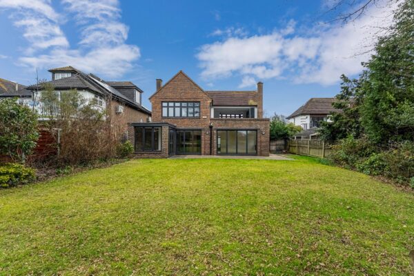 Links Avenue, Gidea Park