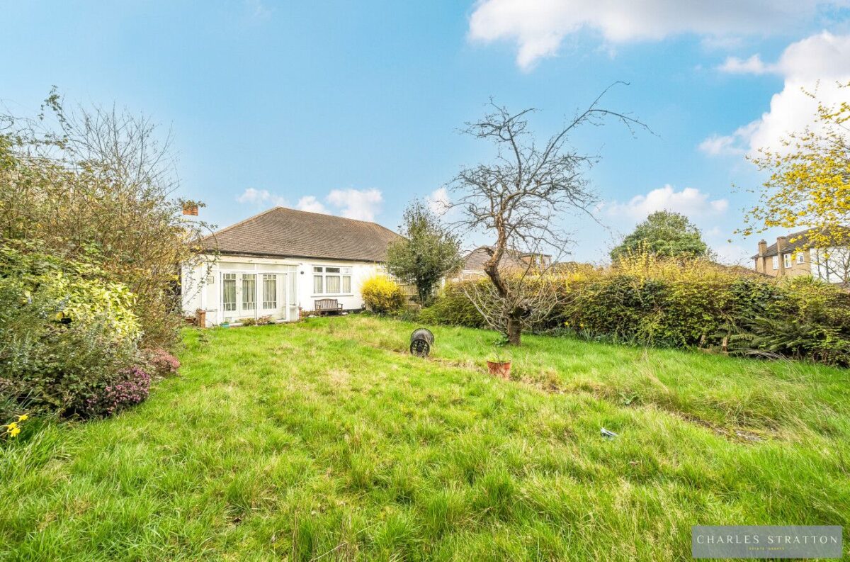 Hall Park Road, Upminster