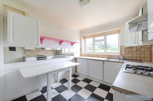 Main Road, Gidea Park