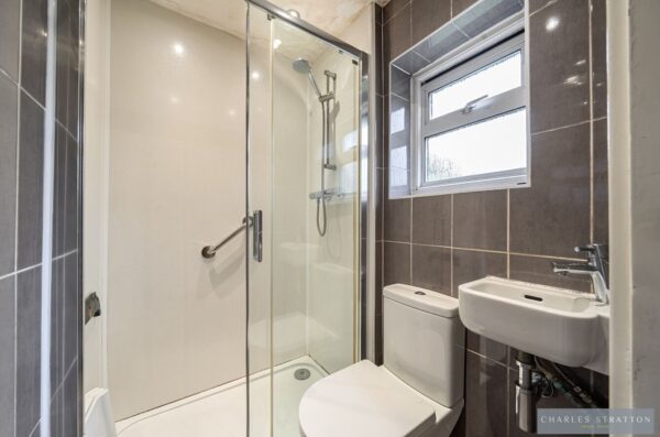 Main Road, Gidea Park