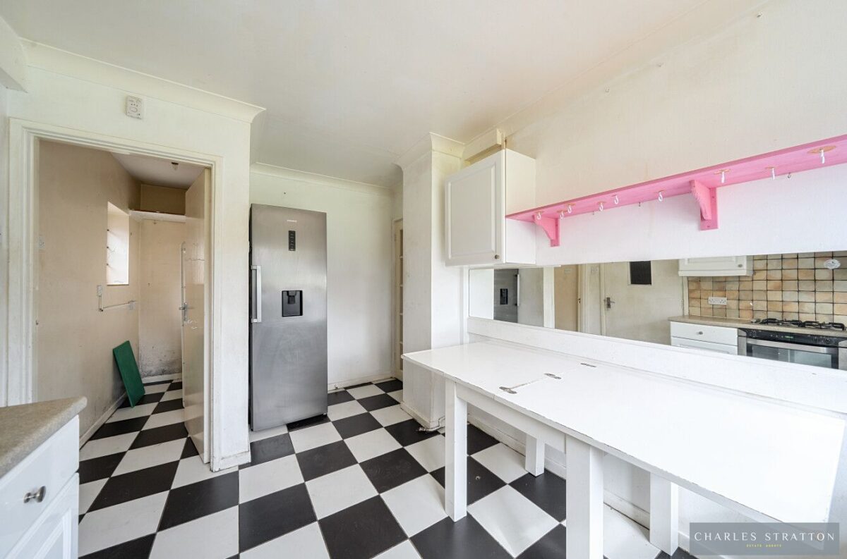 Main Road, Gidea Park