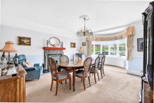 Links Avenue, Gidea Park