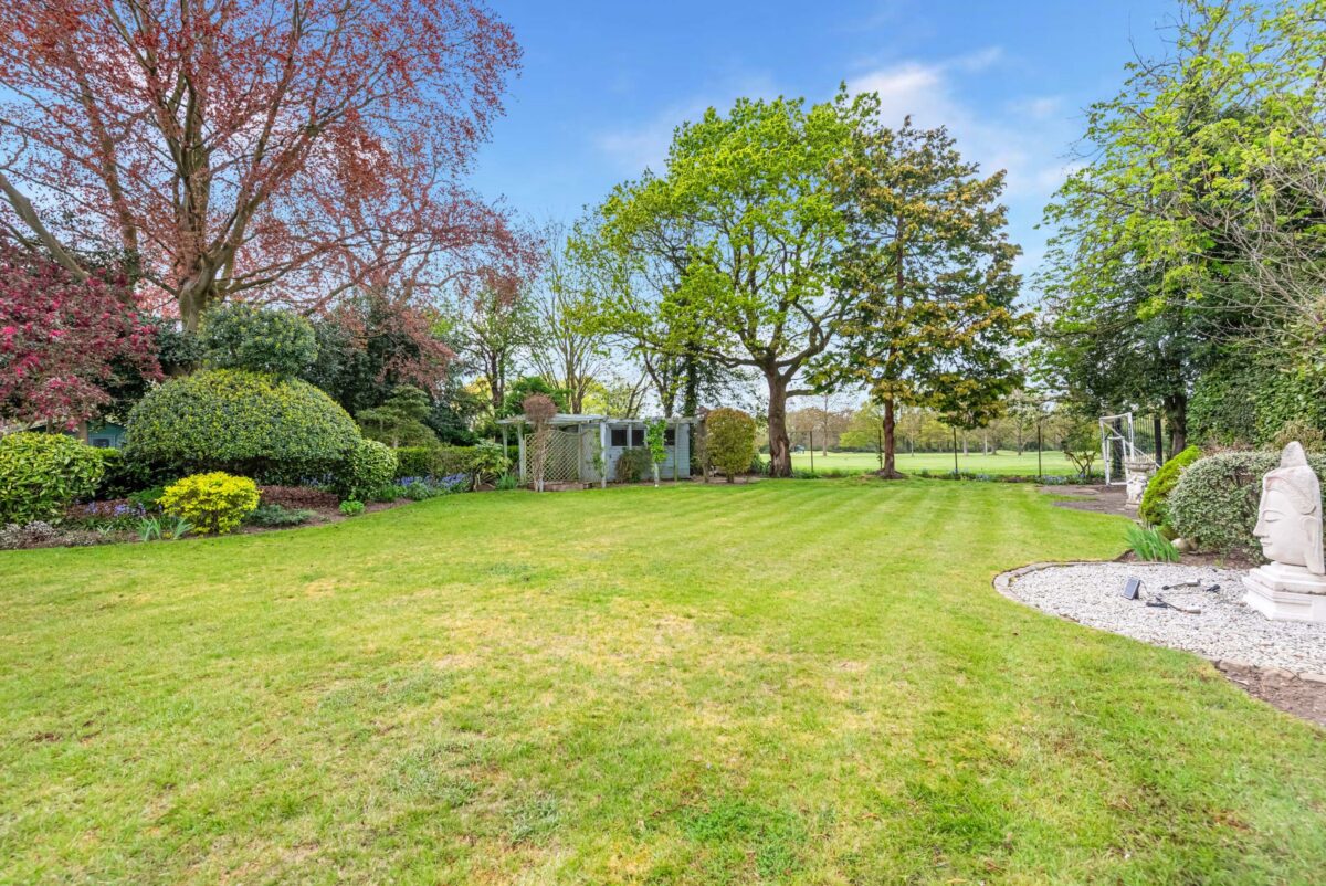 Links Avenue, Gidea Park