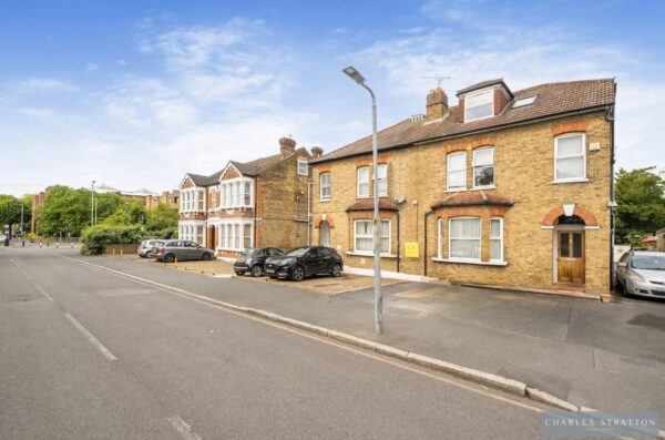 Eastern Road, Romford