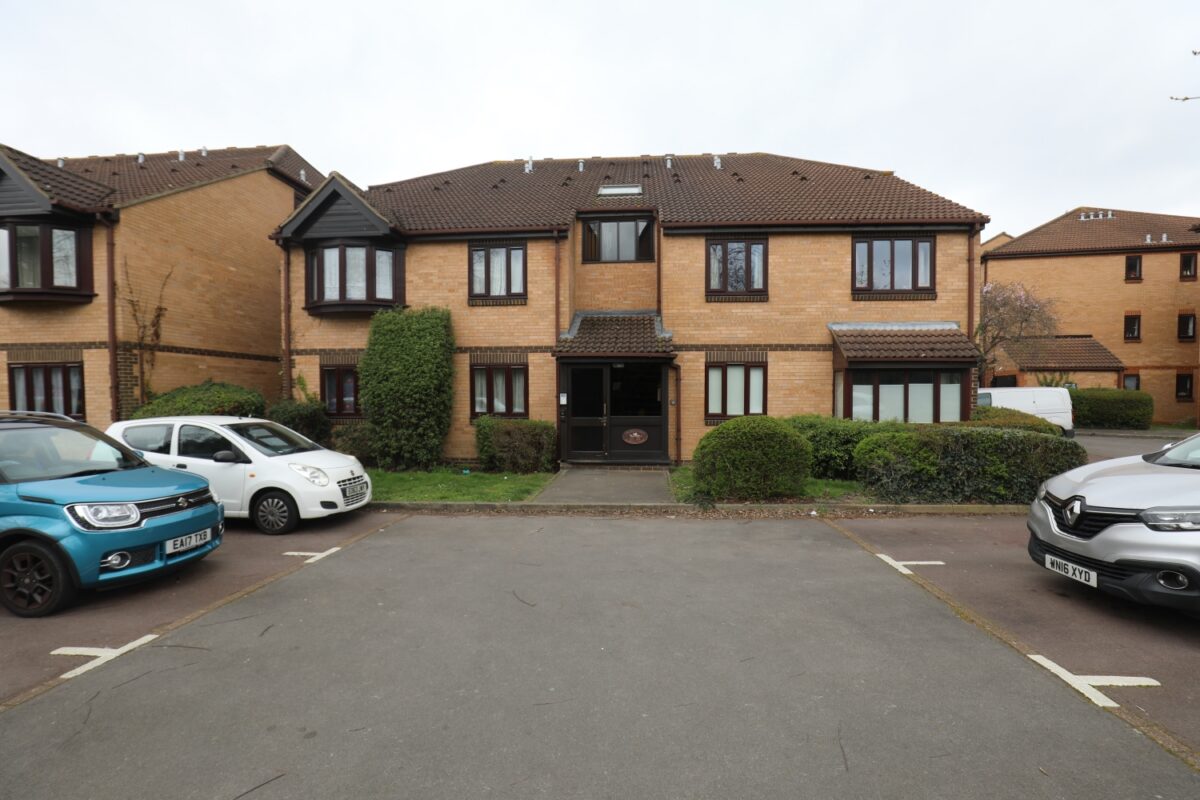 Marwell Close, Romford, RM1