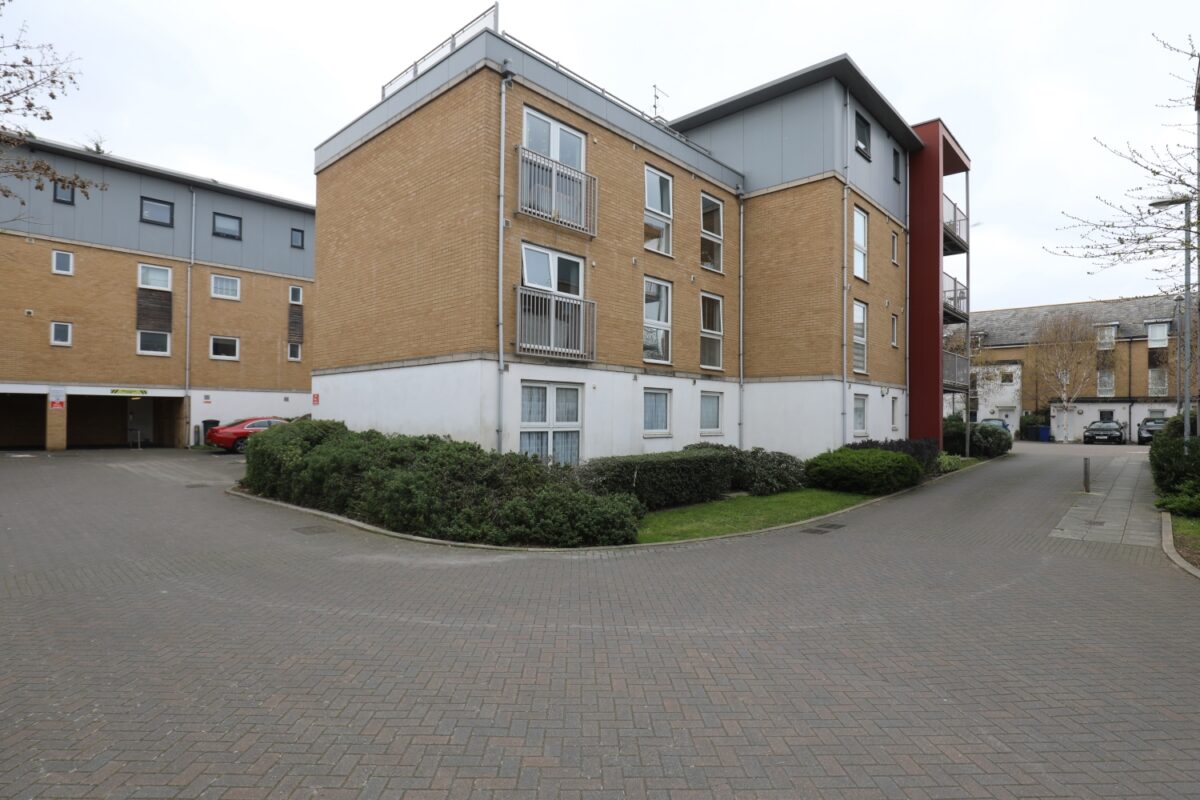 Saxton Close, Grays, Essex, RM17