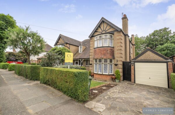 Crossways, Gidea Park