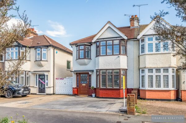 Carlton Road, Gidea Park
