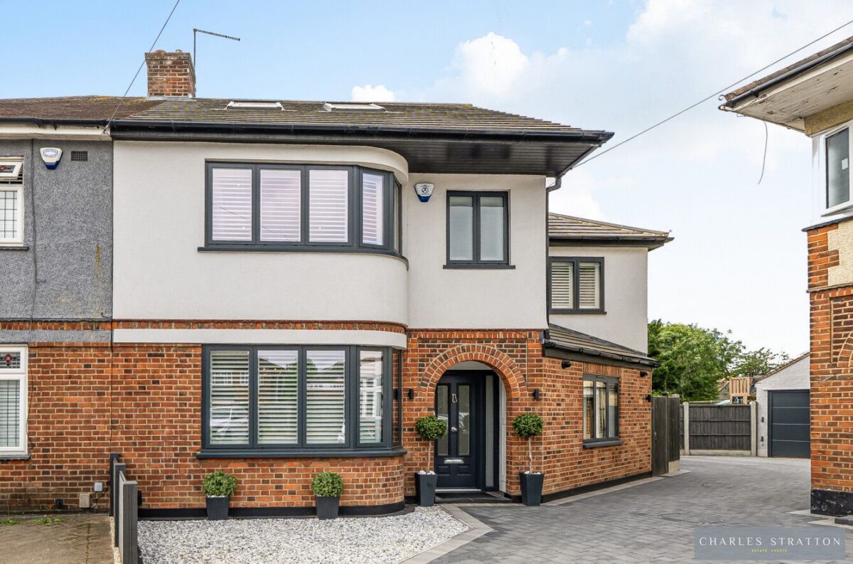 Eyre Close, Gidea Park