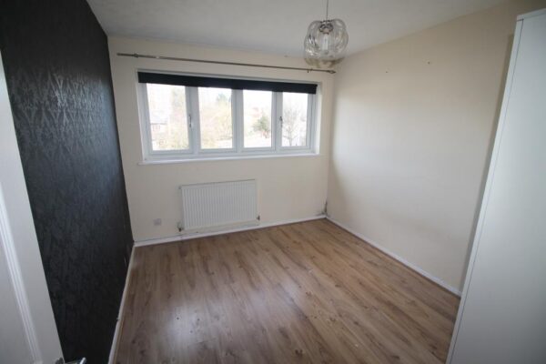 Slewins Lane, Hornchurch, RM11