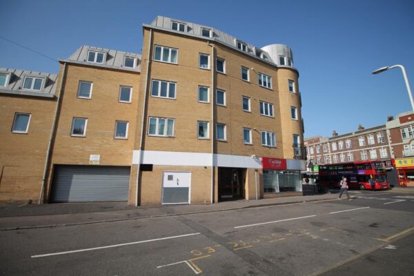 Southbury Court, South Street, RM1