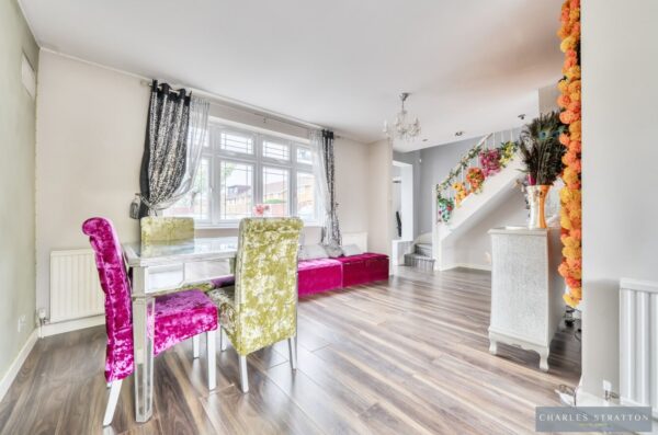 Wolsey Gardens, Hainault, IG6