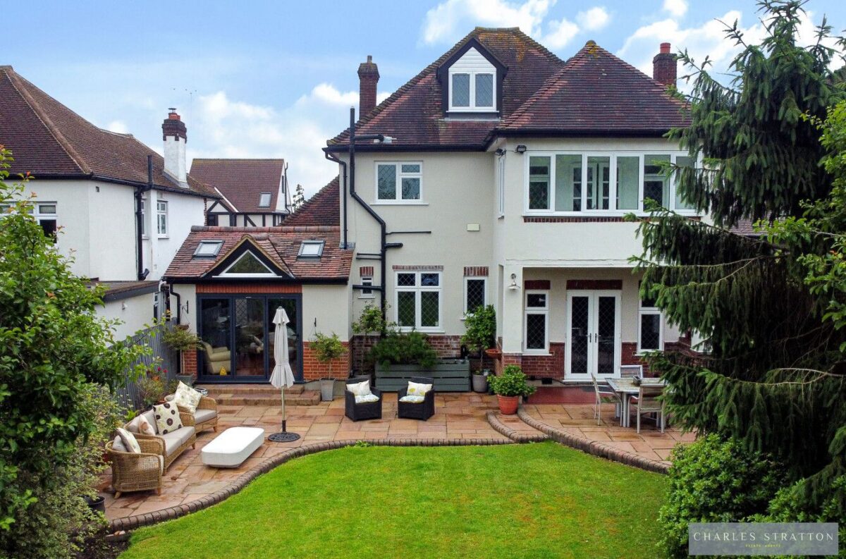 Parkland Avenue, Romford