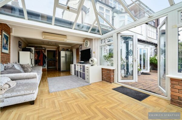 Netherpark Drive, Gidea Park