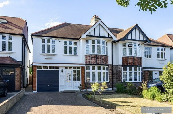 Main Road, Gidea Park