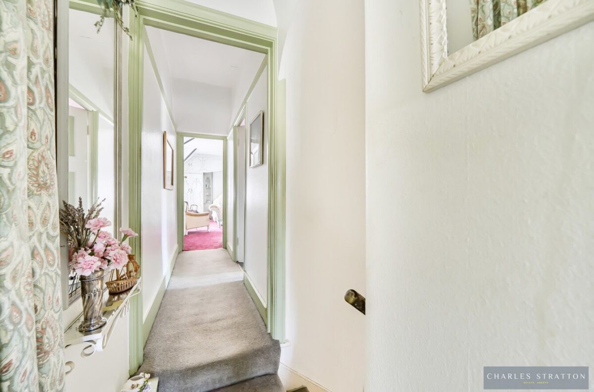 Balgores Crescent, Gidea Park