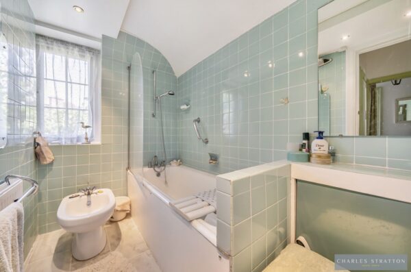 Balgores Crescent, Gidea Park