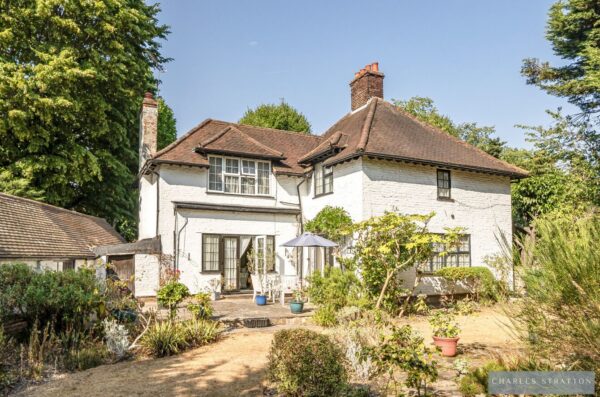 Balgores Crescent, Gidea Park