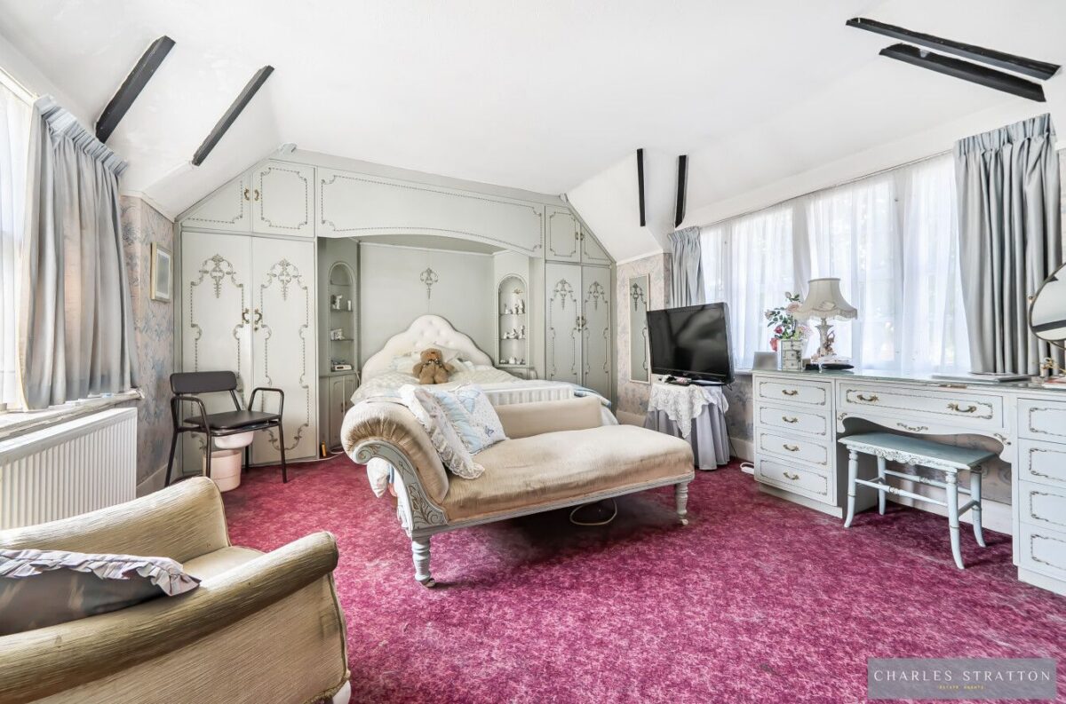 Balgores Crescent, Gidea Park