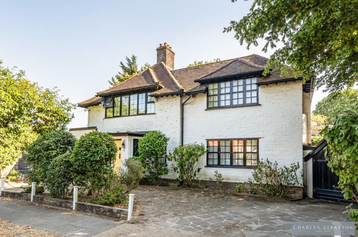 Balgores Crescent, Gidea Park