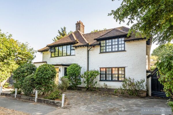 Balgores Crescent, Gidea Park