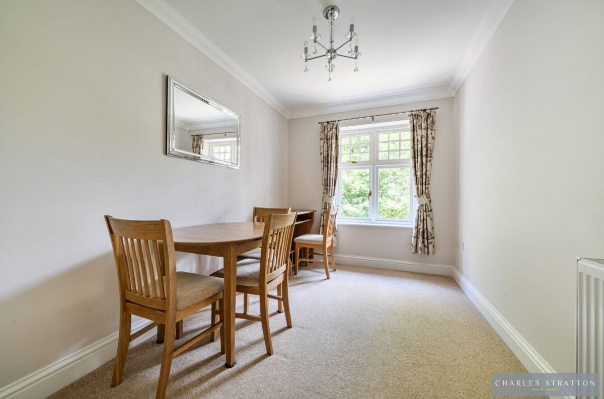 Highlands Apartments,  Gidea Park