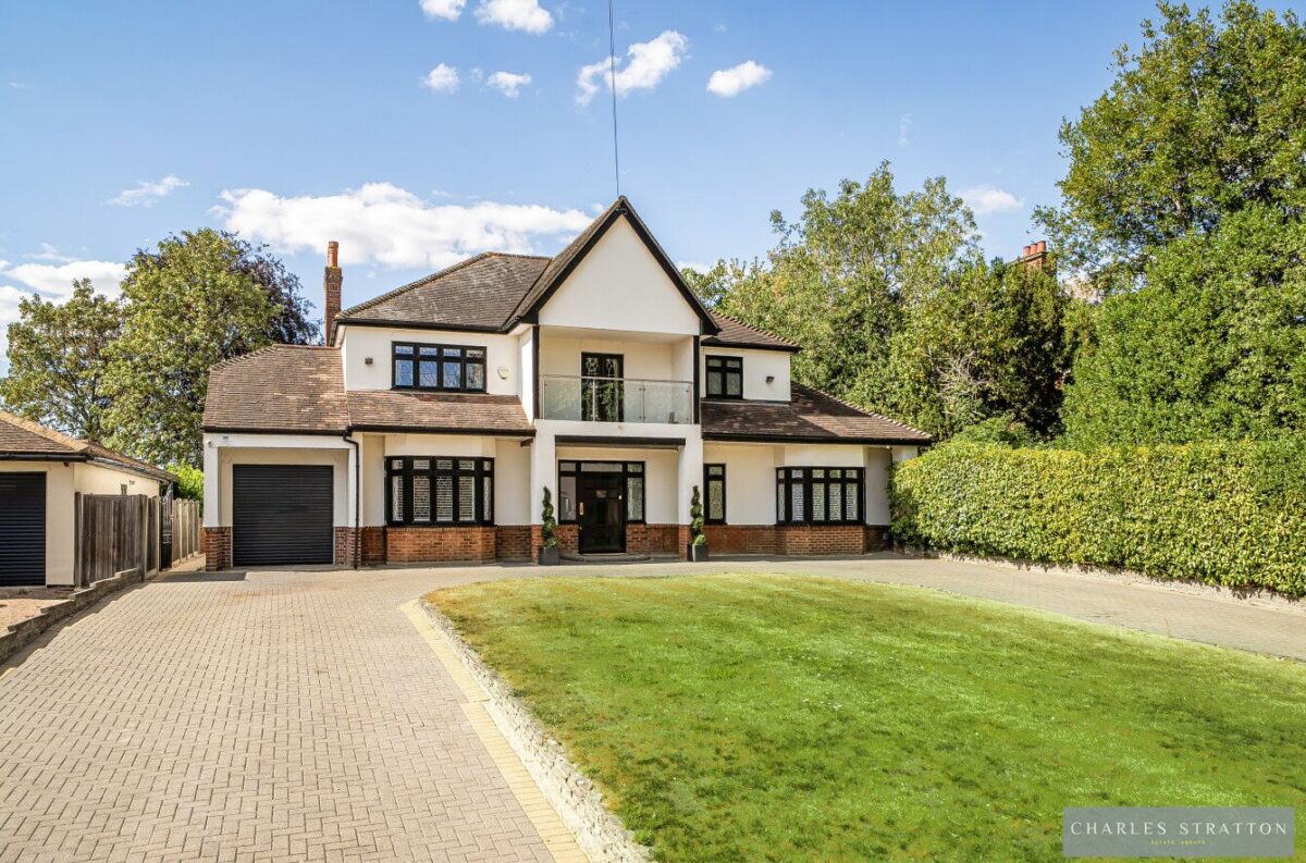Parkway, Gidea Park
